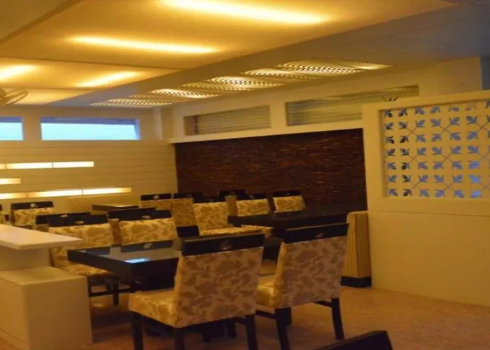 Hotel Grand Eagle Near Jecc Sitapura Jaipur